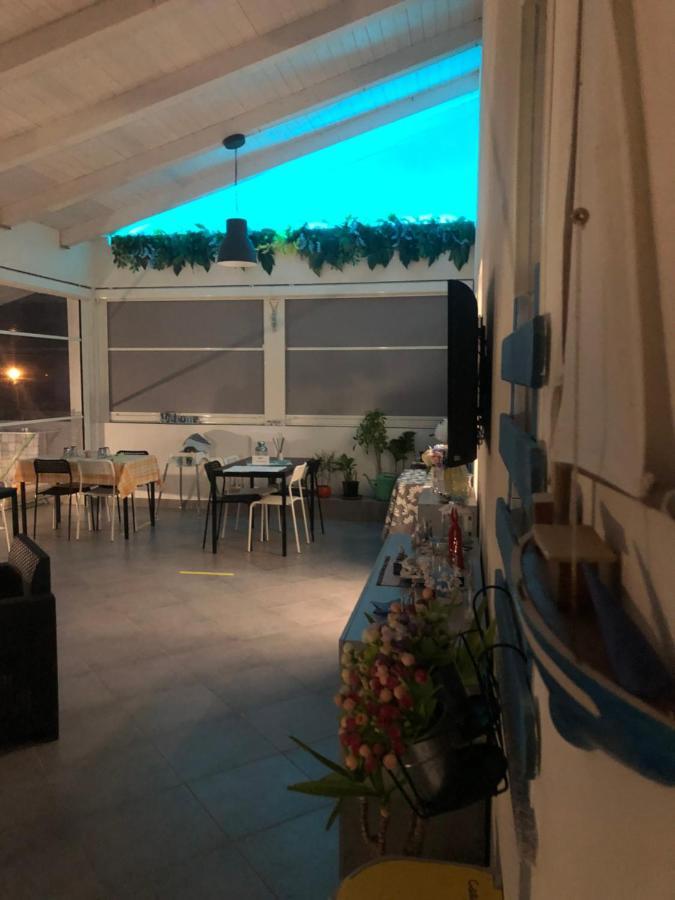B&B Dionea Санта-Мария-ди-Кастеллабате Экстерьер фото