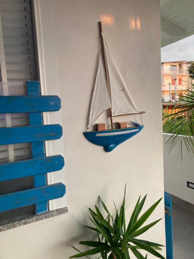 B&B Dionea Санта-Мария-ди-Кастеллабате Экстерьер фото