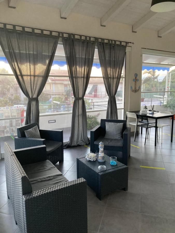 B&B Dionea Санта-Мария-ди-Кастеллабате Экстерьер фото